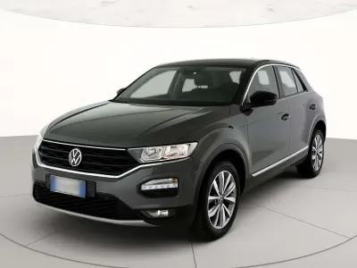 Usata VW T-Roc Style 110 CV (80 kW) 2021 Indium grey metallizzato nero SUV