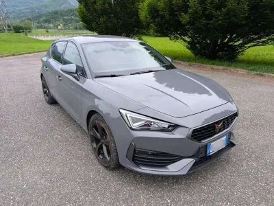 Usata Cupra Leon 150 CV (110 kW) 2023 Grigio Berlina