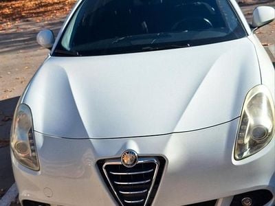 Usata Alfa Romeo Giulietta Distinctive 120 CV (88 kW) 2013 Bianco Berlina