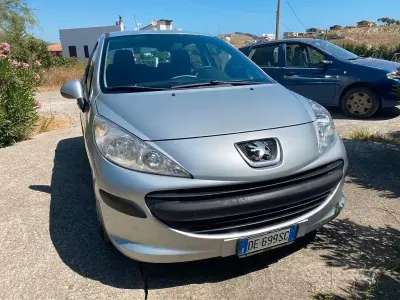 Usata Peugeot 207 88 CV (64 kW) 2007 Grigio Berlina