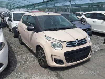 Usata Citroën C1 Shine 72 CV (52 kW) 2021 Beige Utilitaria