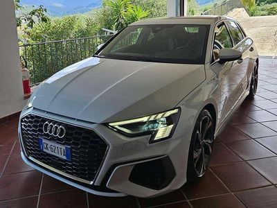Käytetty Audi A3 Ambiente 150 HP (110 kW) 2023 Valkoinen Sedan