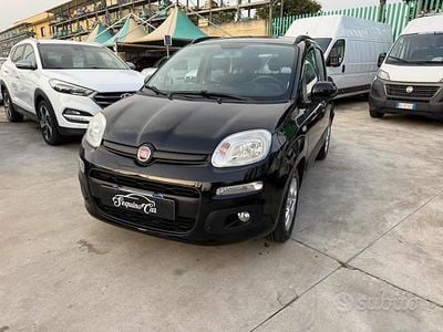 Usata Fiat Panda Lounge 69 CV (50 kW) 2017 Nero Utilitaria