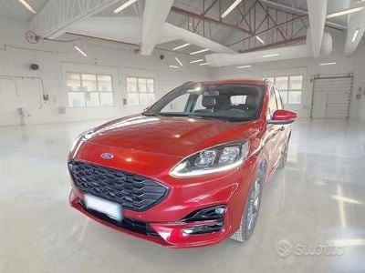 Usata Ford Kuga ST-Line X 150 CV (110 kW) 2021 Rosso SUV