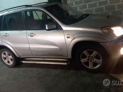 Usata Toyota RAV4 2003 Grigio SUV