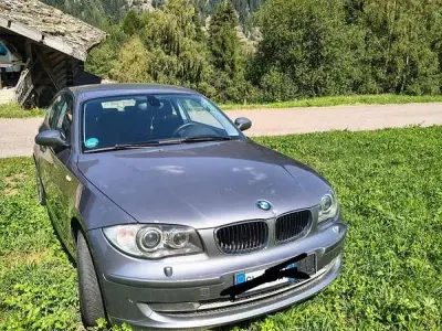 Usata BMW 118 143 CV (105 kW) 2009 Utilitaria