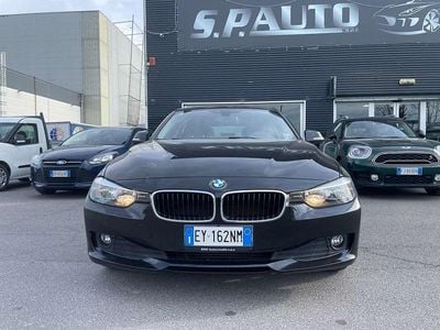 Usata BMW 318 143 CV (105 kW) 2015 Nero Station wagon