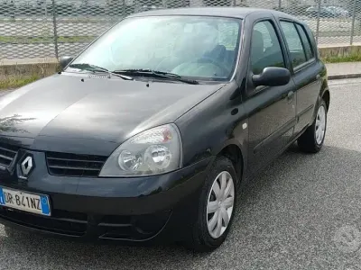 Usata Renault Clio 58 CV (42 kW) 2008 Nero Utilitaria