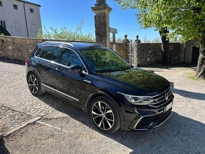 Usata VW Tiguan R-line 150 CV (110 kW) 2022 Nero SUV