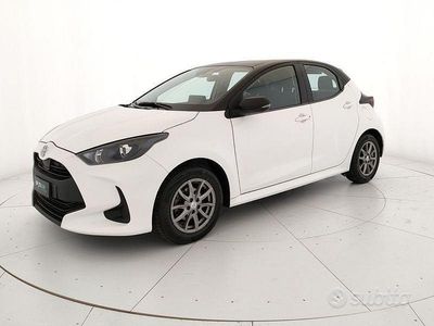 Second-hand Toyota Yaris Edition 92 CP (67 kW) 2021 Alb Berlinǎ