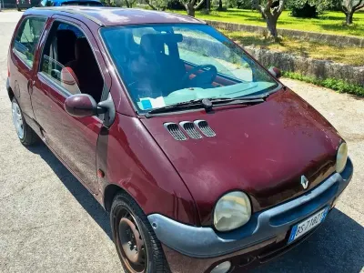 Usata Renault Twingo 58 CV (42 kW) 2001 Viola Utilitaria