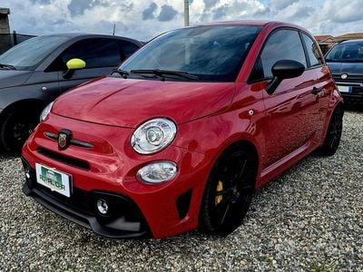 Usata Abarth 695 Competizione 180 CV (132 kW) 2023 Rosso Utilitaria
