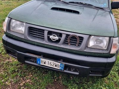 Verde Usata 2001 Nissan King Pick-up | 6300 €