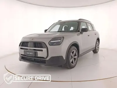 Usata Mini Cooper Countryman Essential 163 CV (119 kW) 2024 Grigio SUV