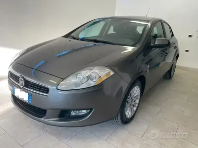 Usata Fiat Bravo Emotion 90 CV (66 kW) 2010 Marrone Utilitaria