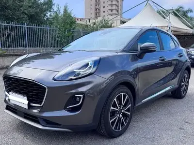 Usata Ford Puma 120 CV (88 kW) 2022 Grigio SUV