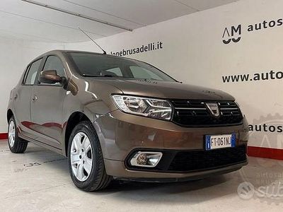 Usata Dacia Sandero Comfort 75 CV (55 kW) 2019 Marrone Berlina