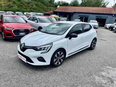 Usata Renault Clio V Evolution 100 CV (73 kW) 2023 Bianco Berlina