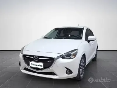 Usata Mazda 2 Exceed 105 CV (77 kW) 2017 Bianco Berlina