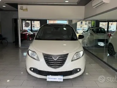 Usata Lancia Ypsilon 95 CV (69 kW) 2011 Bianco Utilitaria