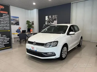 Usata VW Polo Comfortline 75 CV (55 kW) 2014 Bianco pastello Berlina