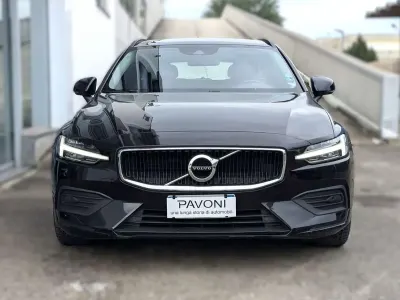 Käytetty Volvo V60 Business Edition 197 HP (144 kW) 2021 Musta Farmari