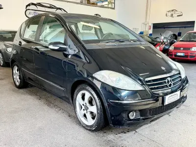 Usata Mercedes A180 Avantgarde 109 CV (80 kW) 2008 Nero Berlina