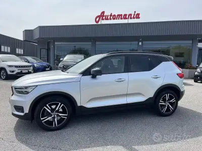 Usata Volvo XC40 190 CV (139 kW) 2018 Grigio SUV