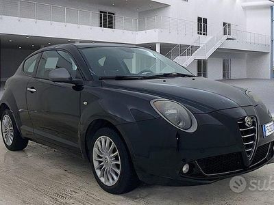 Usata Alfa Romeo MiTo Distinctive 79 CV (58 kW) 2015 Grigio metallizzato Utilitaria
