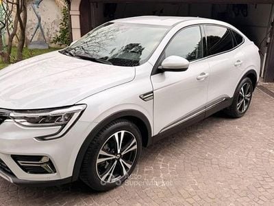 Usata Renault Arkana Intens 145 CV (106 kW) 2023 Bianco SUV