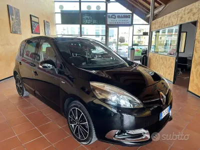 Usata Renault Scénic III Bose Edition 110 CV (80 kW) 2013 Nero Monovolume