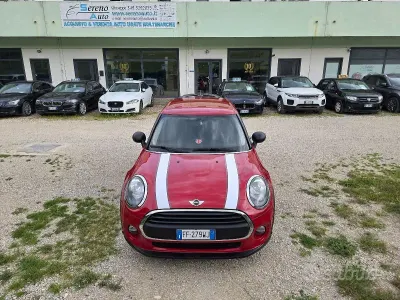 Usata Mini Cooper D 95 CV (69 kW) 2017 Utilitaria
