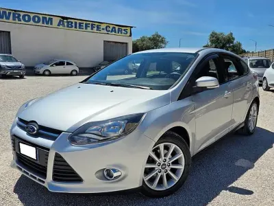 Usata Ford Focus Titanium 116 CV (85 kW) 2013 Grigio Berlina