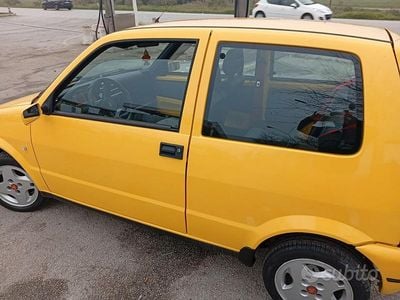 Käytetty Fiat Cinquecento 54 HP (39 kW) 1997 Keltainen Viistoperä