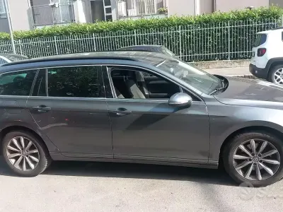 Usata VW Passat 150 CV (110 kW) 2017 Grigio Station wagon