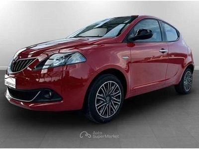 Usata Lancia Ypsilon Gold 69 CV (50 kW) 2023 Rosso Utilitaria