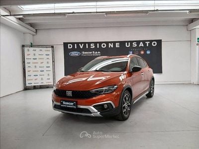 Occasion Fiat Tipo Cross 101 ch (74 kW) 2021 Orange Berline