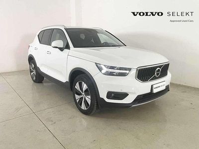 Usata Volvo XC40 Momentum 129 CV (94 kW) 2021 Bianco SUV