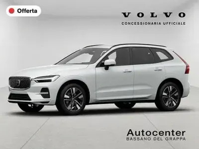Nuova Volvo XC60 Core 250 CV (183 kW) 2026 Grigio SUV