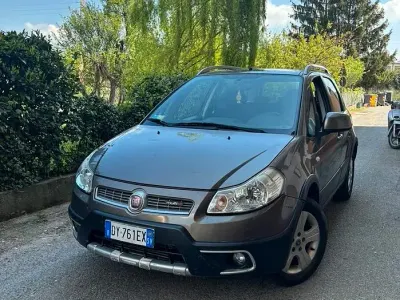 Occasion Fiat Sedici 135 ch (99 kW) 2009 Marron SUV