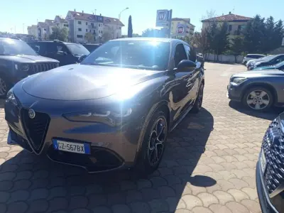 Usata Alfa Romeo Stelvio Sprint 210 CV (154 kW) 2025 Grigio SUV