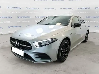 Usata Mercedes A250 Premium 218 CV (160 kW) 2021 Argento Utilitaria