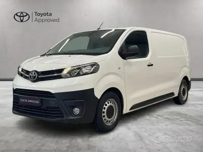 Usata Toyota Proace 120 CV (88 kW) 2021 Bianco Monovolume