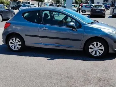Usata Peugeot 207 68 CV (50 kW) 2009 Grigio Berlina