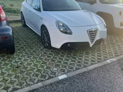 Usata Alfa Romeo Giulietta 140 CV (102 kW) 2013 Bianco Utilitaria