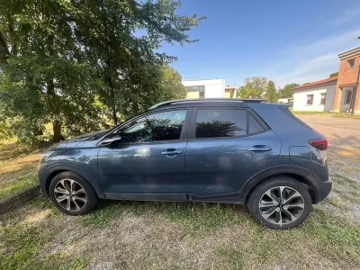 Usata Kia Stonic GT-Line 101 CV (74 kW) 2022 Blu/azzurro SUV
