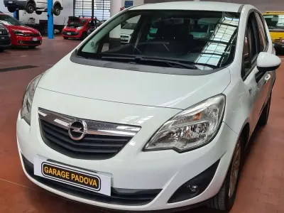 Usata Opel Meriva 101 CV (74 kW) 2011 Bianco Monovolume