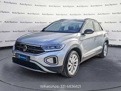 Usata VW T-Roc Life 110 CV (80 kW) 2023 Pyrit silver SUV