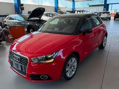 Usata Audi A1 Sportback Attraction 90 CV (66 kW) 2013 Rosso Utilitaria