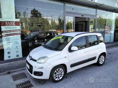 Usata Fiat Panda Lounge 75 CV (55 kW) 2015 Bianco Utilitaria